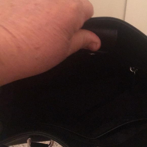 Beautiful Michael Kors Hamilton purse - Picture 7 of 7